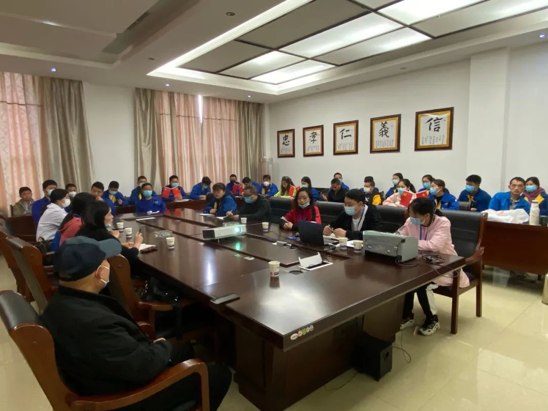 医保宣讲微课堂走进华体会平台重工